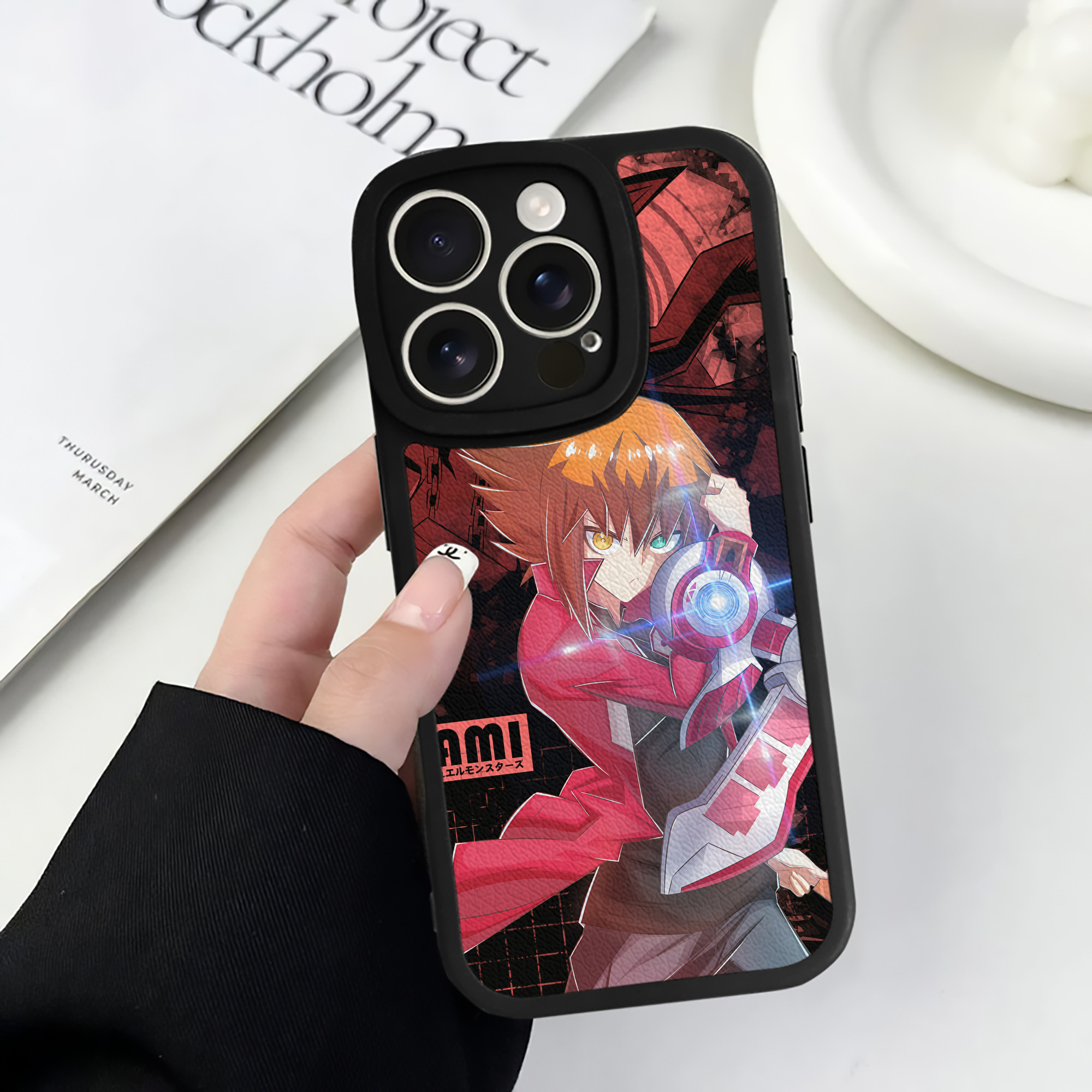 （画像用） 遊☆戯☆王 Yu-Gi-Oh! 【iPhone 16シリーズ対応】シリコンスマホケース（レザー調） 材質：シリコン